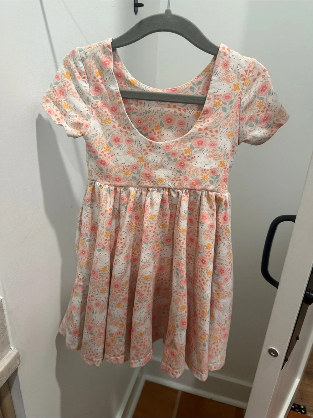 Girls Floral Pink Short-Sleeve Cotton Dress with bunny print and POCKETS